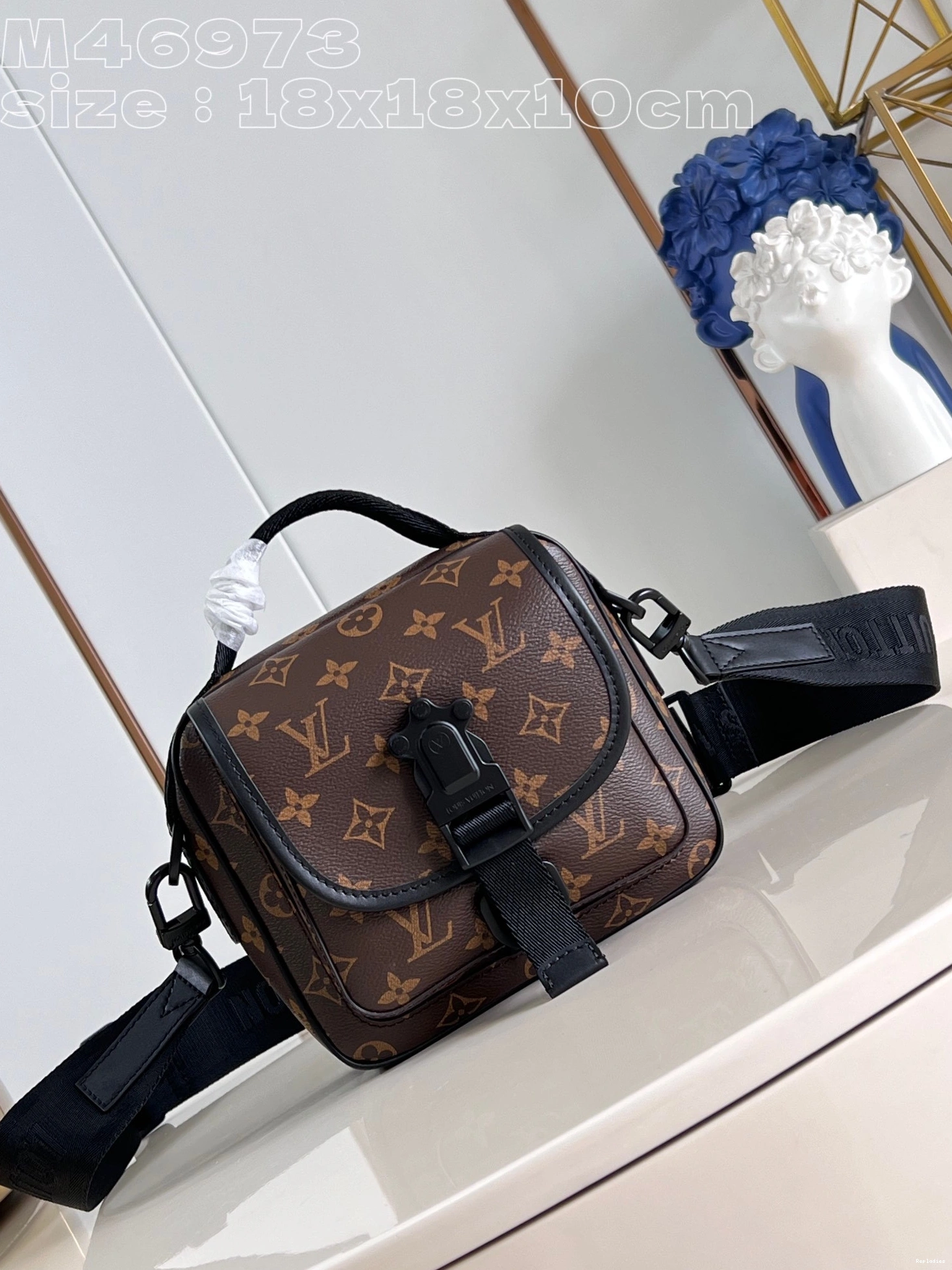 Cheap VUITTON LOUIS Messenger-18*18*10CM Trail 0807